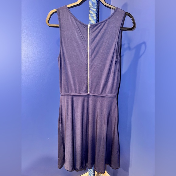 Tart- Women’s Sleeveless Navy Dress Size Small - Picture 3 of 14
